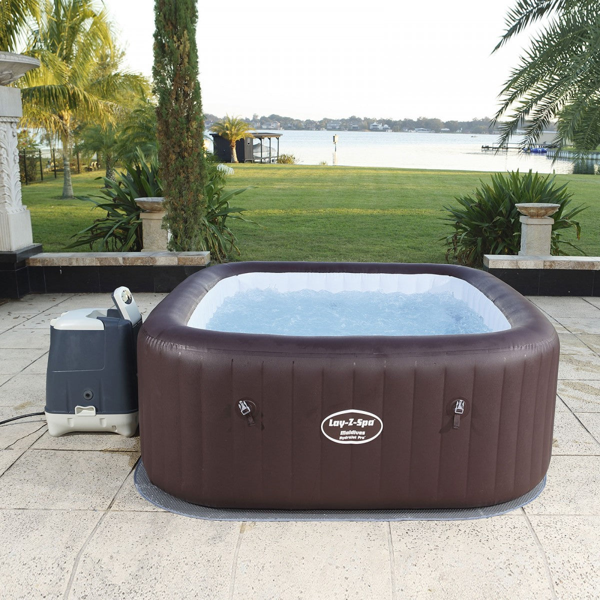 Glamping in Australia: The Top Spots for Bringing Your Blow-Up Spa Outbax