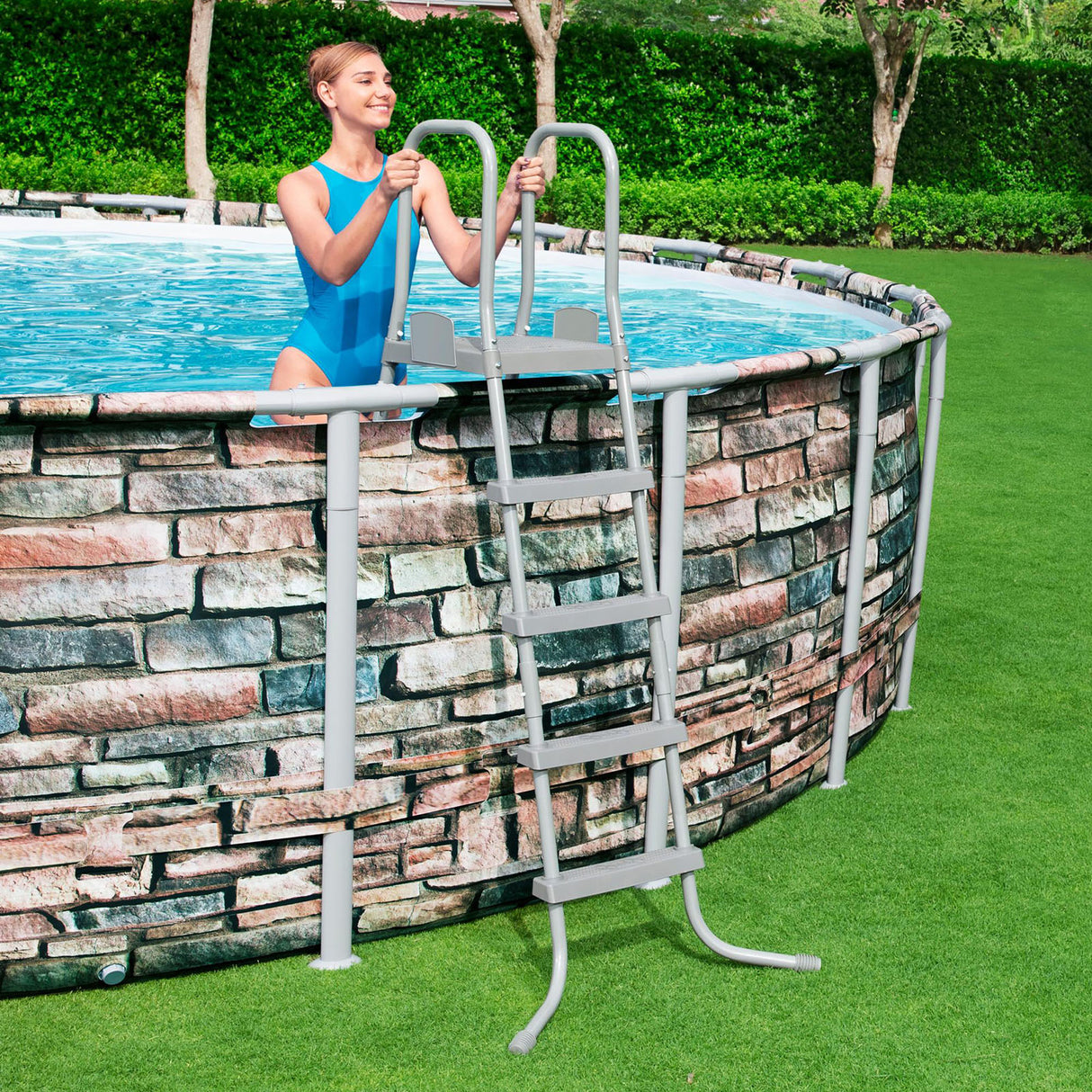 Bestway Power Steel™ Round Above Ground Swimming Pool Kit - 5.49m x 1.32m