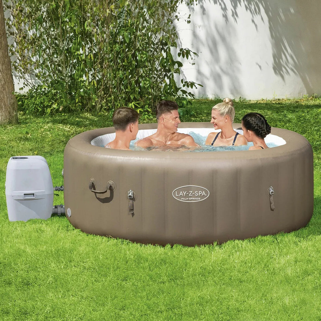 Bestway Lay-Z-Spa PALM SPRINGS Airjets - As Seen on TV - Hot Tub Spa Massage - 140 Jets - 4 to 6 People