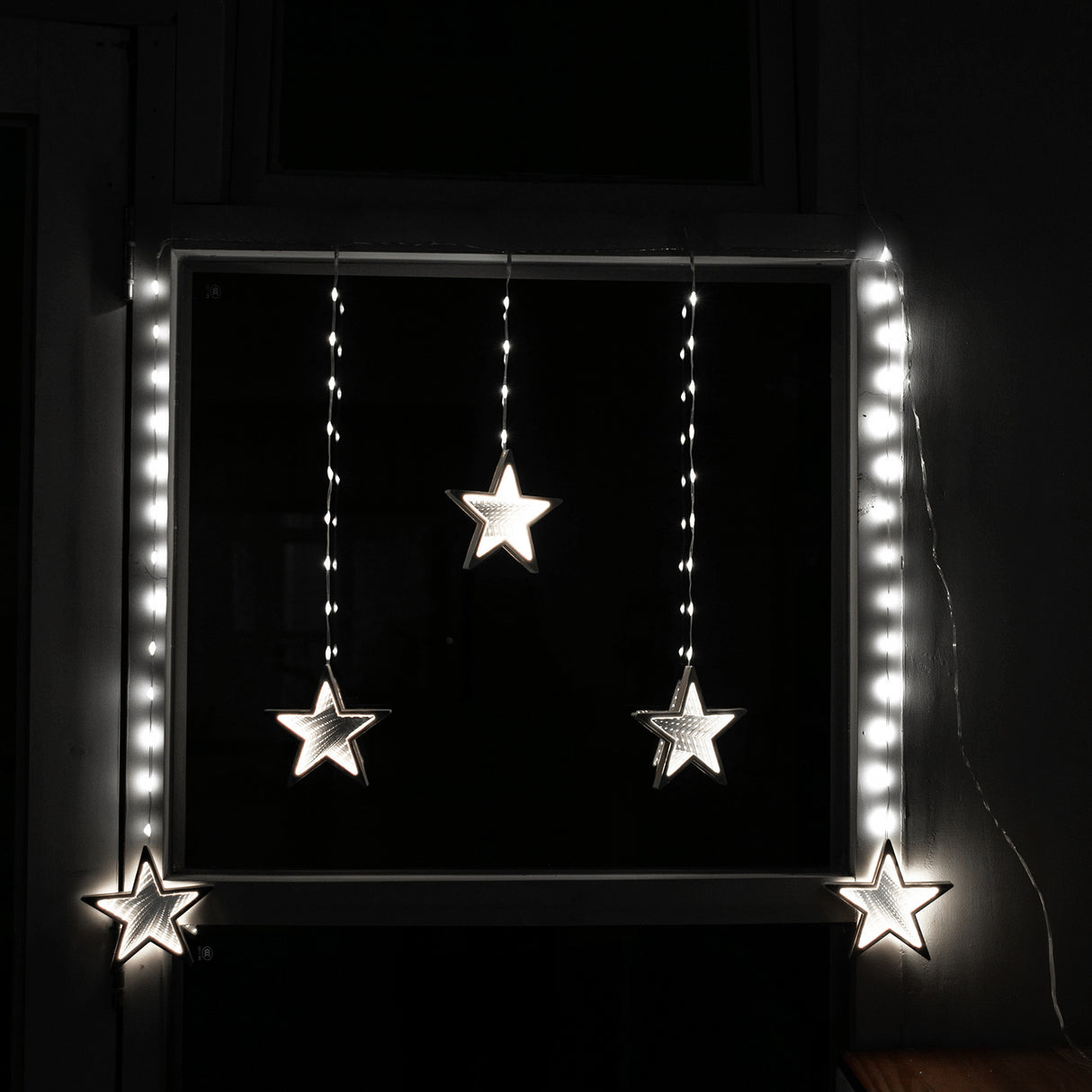 Stockholm Christmas Lights Curtain 240 LED Infinity Star Cool White